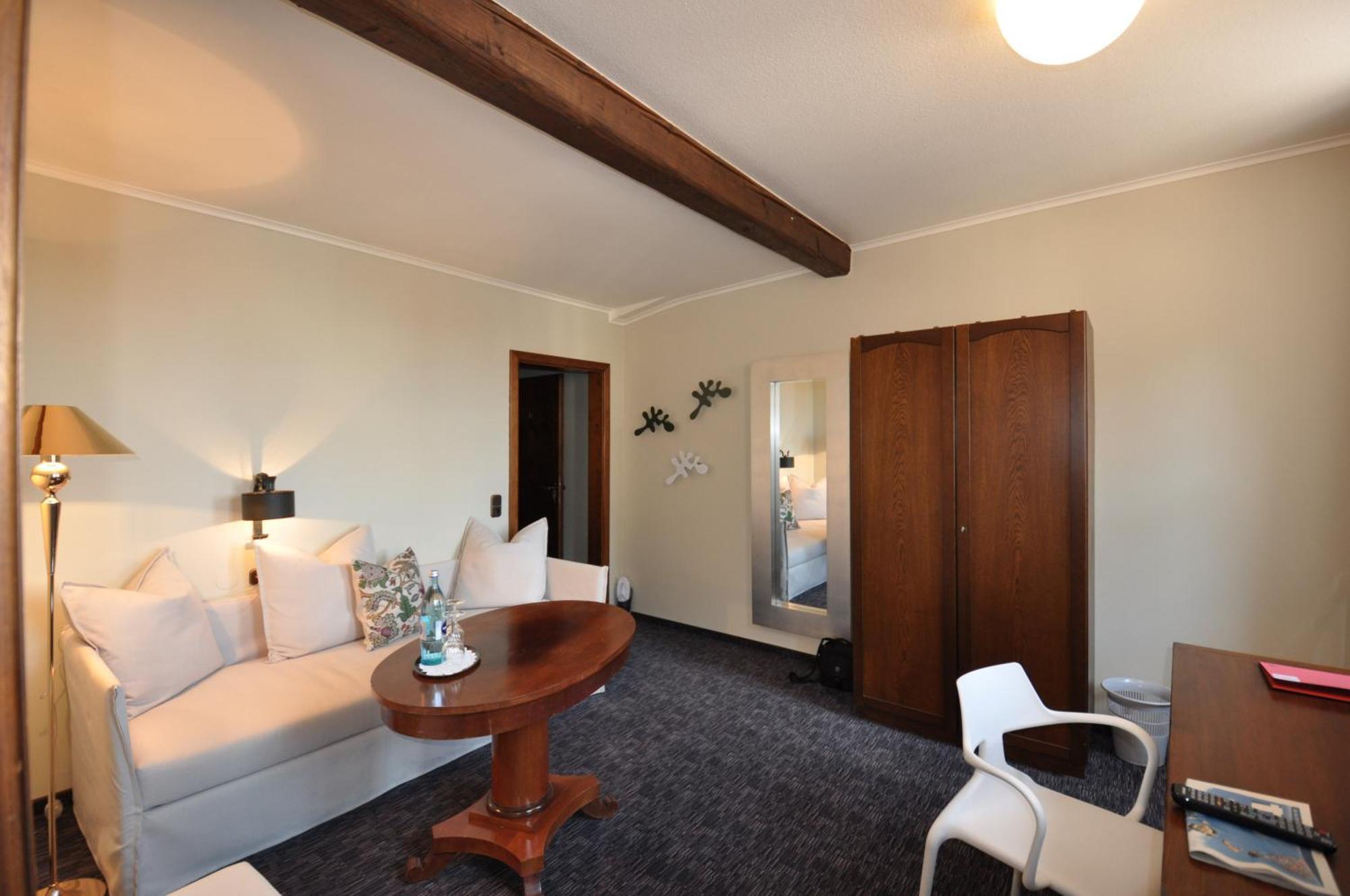 Hotel Schmuckkaestchen 米尔滕贝格 外观 照片